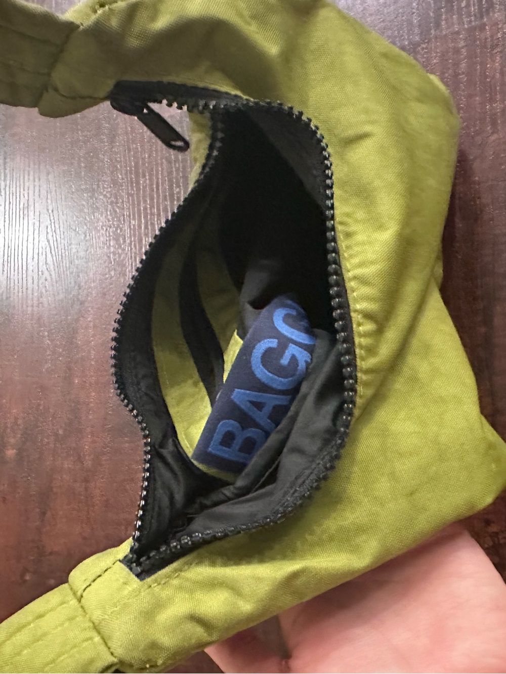 BAGGU mini Shoulder Bag in avocado - Picture 5 of 5